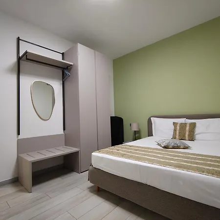 Πανσιόν L.ady