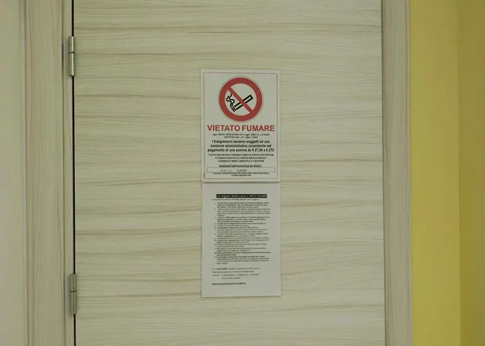 L.ady בית הארחה